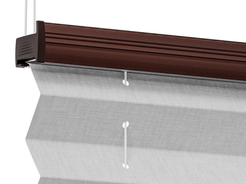 Plissee mit Schienenfarbe Mahagonibraun – Detail der Oberschiene