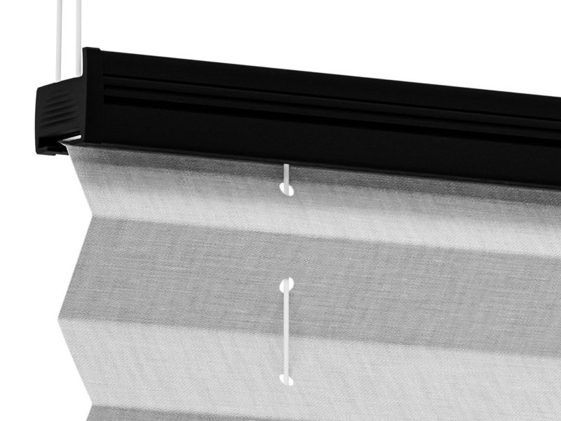 Plissee mit Schienenfarbe Schwarz – Detail der Oberschiene