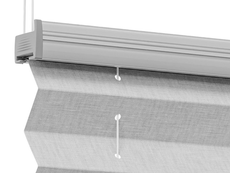 Plissee mit Schienenfarbe Silber – Detail der Oberschiene